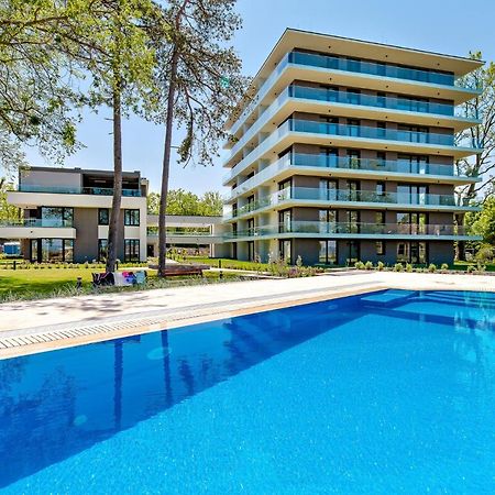 Clyde-Premium Lelle Waterfront Private Apartment บาลาตอนแลลเล ภายนอก รูปภาพ